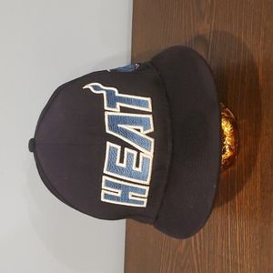 Miami Heat Embroidered Snap Back Adjustable Baseball Cap Mitchell & Ness